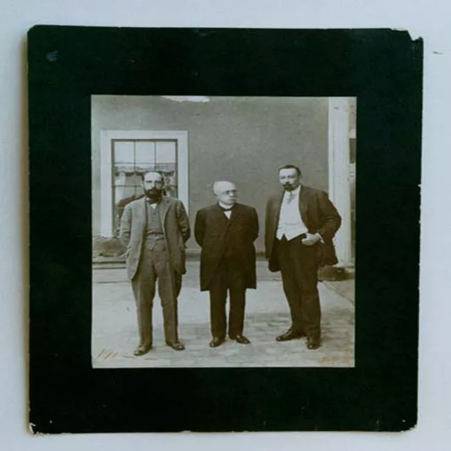 Pedro León Gallo, Agapito Vallejo y Felipe Santiago Matta