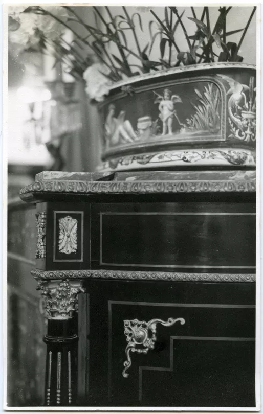Detalles de antiguo mueble