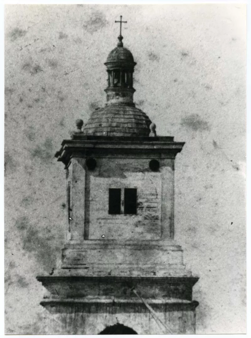 Parte del campanario de La Iglesia de San Agustín de La Serena