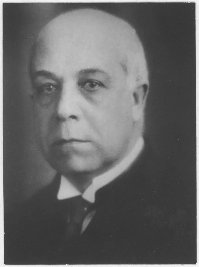 Dr. Victorino Alonso
