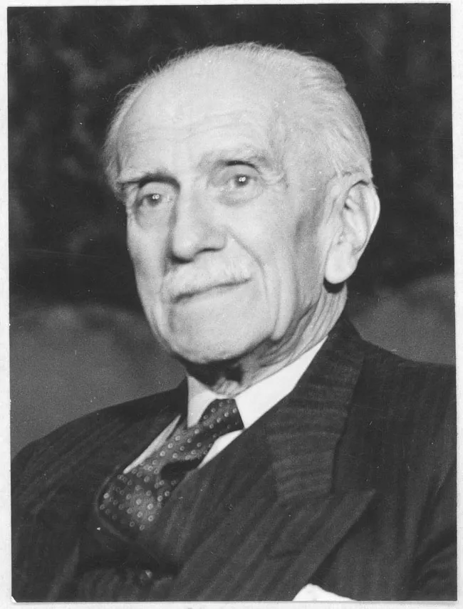 Enrique Molina Garmendia