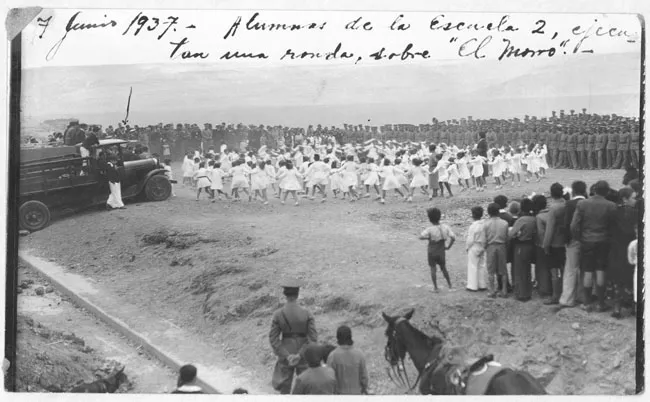 Ronda de niñas en el Morro de Arica