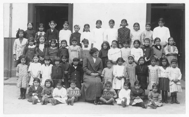 Escuela Superior de Niñas Nº1 de Santiago. 1er año