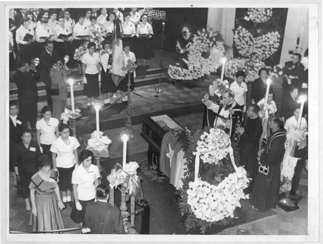 Homenaje póstumo a Gabriela Mistral