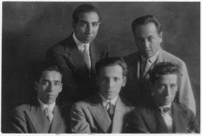 Grupo de profesores. César Godoy, Humberto Díaz Casanueva  (al centro), Marco Segrel, Eliodoro Dominguez, Salvador Fuentes Vega