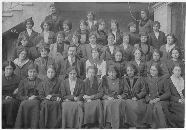 Escuela Normal de Preceptoras. San José de Flores