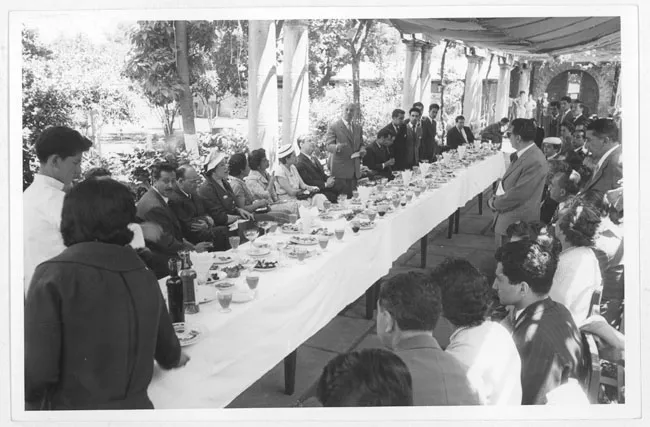 Almuerzo del Patio