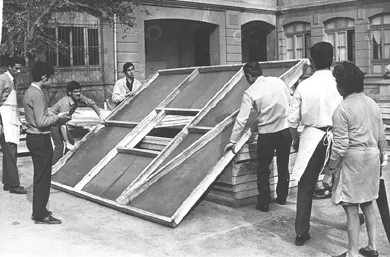 Construcción de Mediaguas por profesores