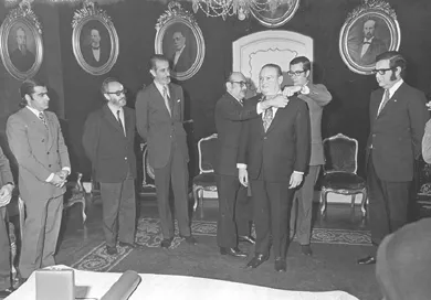 Condecoración al Señor Gilberto Gómez de la República de Venezuela