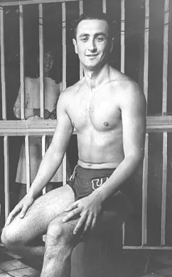 Tibor Wezpremi, Campeón de Natación