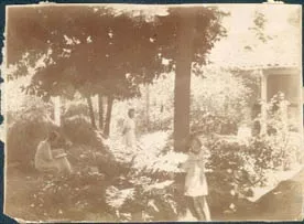 Elena Arancibia y otros