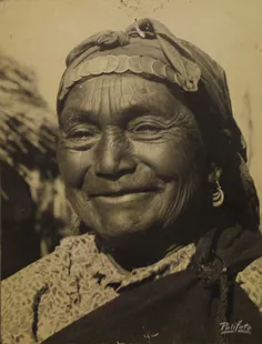 Mujer mapuche