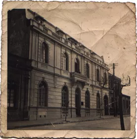 Antiguo edifcio del Museo Regional de la Araucanía en calle Claro Solar, 1800
