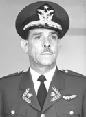 General de Brigada Aerea, Director de Contabilidad Evaristo Gomez