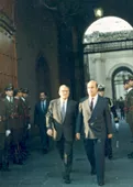 Ministros Enrique Silva Cimma y Genero Arriagada