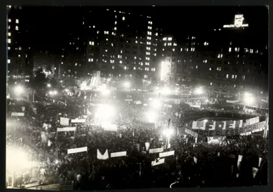 Concentración en la plaza Bulnes por campaña presidencial