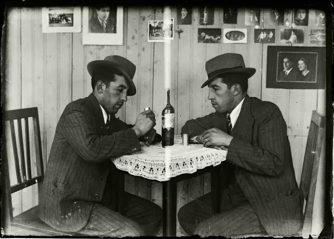 Composición con dos figuras masculinas