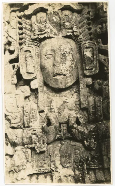Detalle de una estela 
