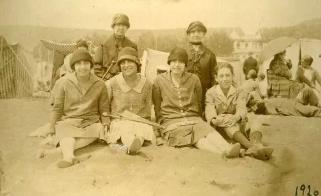Retrato Grupal en Playa de Constitución