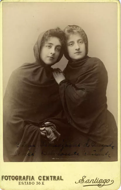 Retrato de Elena Irarrázabal y Elvira Balmaceda