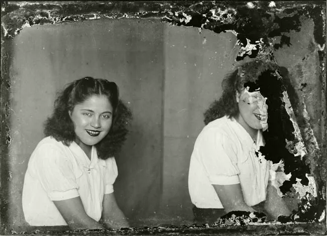 Dos retratos femeninos