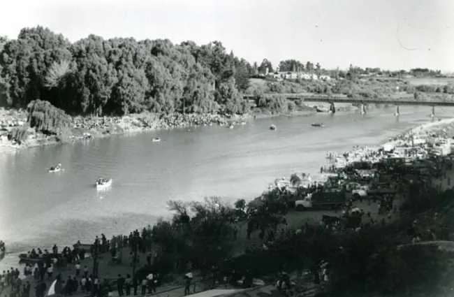 Talca. Ribera del Río Claro