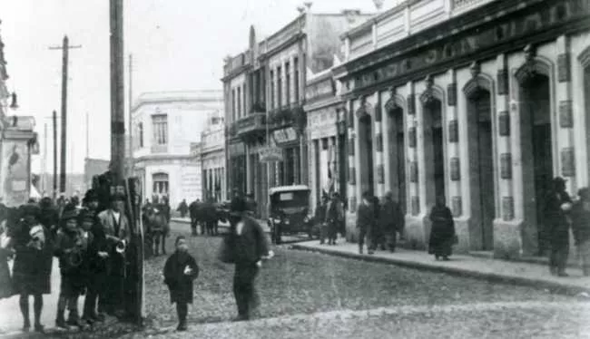 Calle Arturo Prat de Curicó