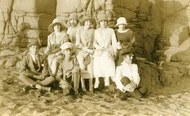 Retrato Grupal en Playa de Constitución