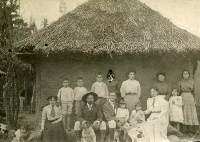 Retrato de Grupo de Personas, El Colmenar
