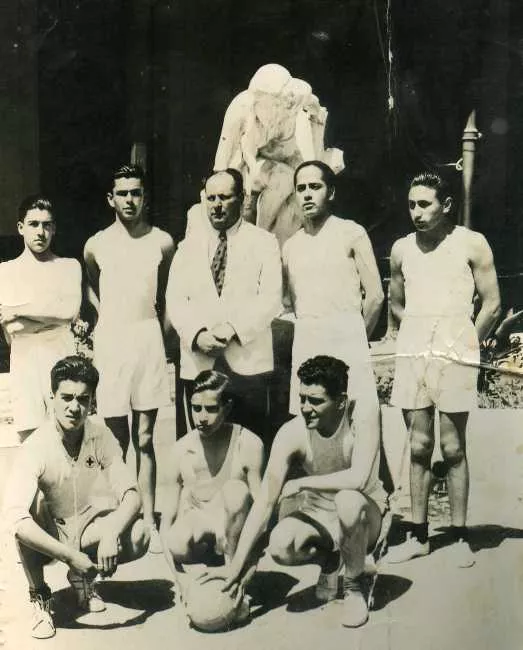 Grupo de Alumnos y Profesor del Liceo de Hombres de Talca