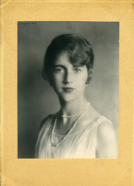 DOÑA INES ERRAZURIZ RIVAS DE SANCHEZ