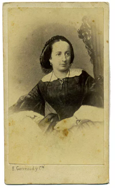 Retrato de Carmen Basadre Fernández Cornejo de Rey