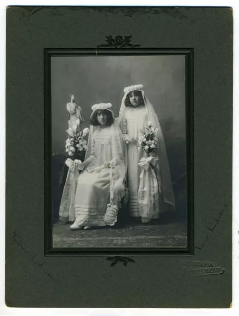 VICTORIA E IRENE SANHUESA N.