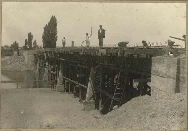 Tutuven, puente en construcción