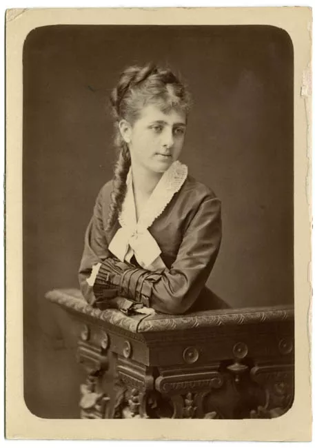 Retrato de Doña Elena Roberts Valdés de Correa