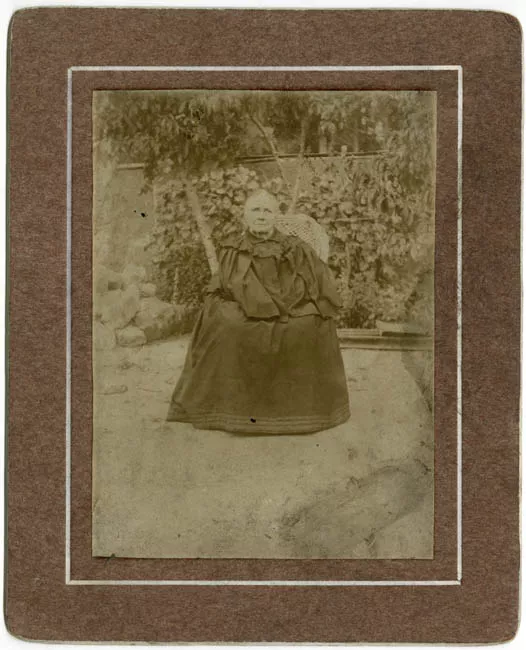 DOÑA JUANA SALINAS PEREZ-COTAPOS