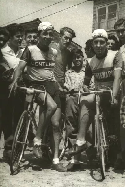 Ciclistas Juan Pérez y José Ramírez