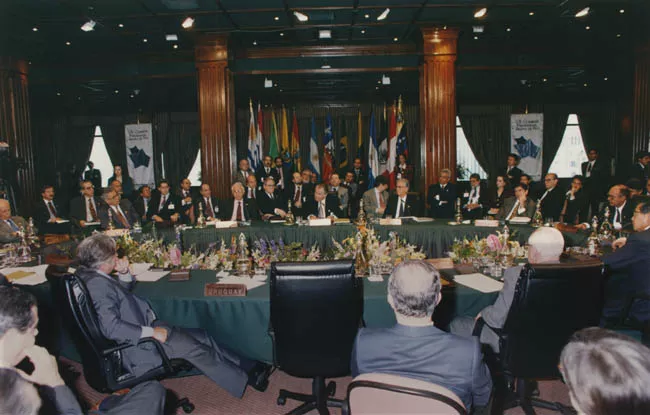 PRESIDENTE AYLWIN EN CUMBRE DE RIO