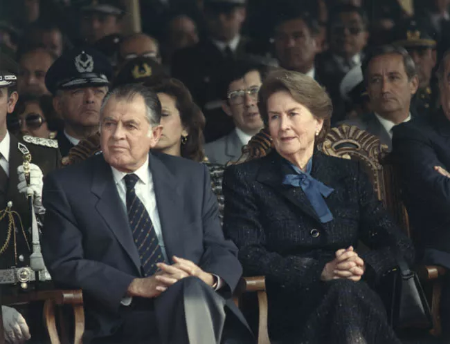 PRESIDENTE AYLWIN Y SEÑORA