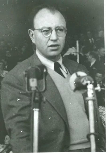 Retrato de Howard Fast, París