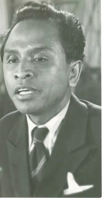 RAKOTO RATSIMAMANGA,MEDICO (MADAGASCAR)
