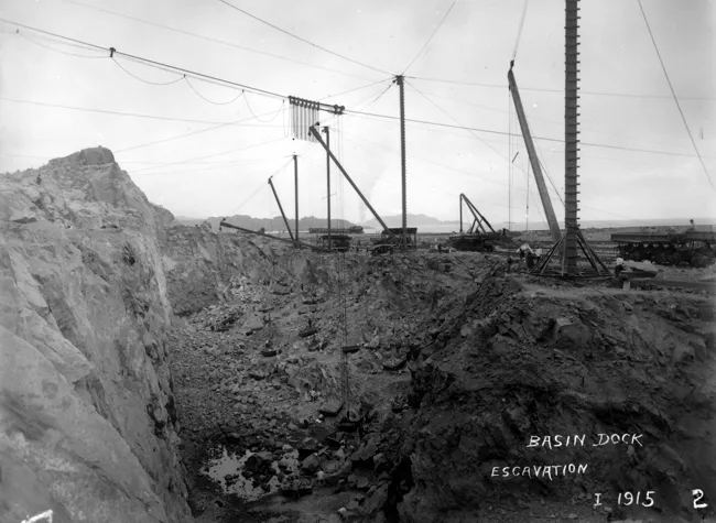 Excavación en la Dársena