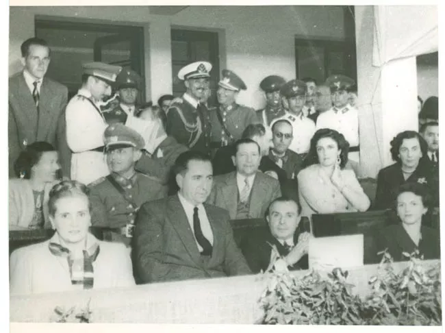 GABRIEL GONZALEZ VIDELA Y SRA MITTY...
