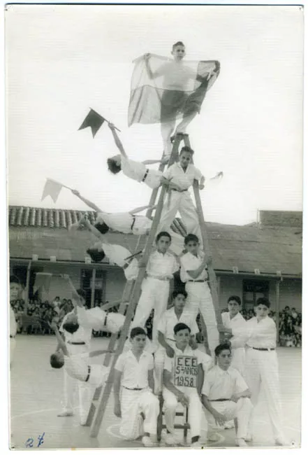 ESCUELA EDUARDO EDWARDS
