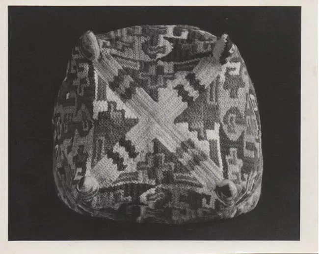 GORRO DE CUATRO PUNTAS