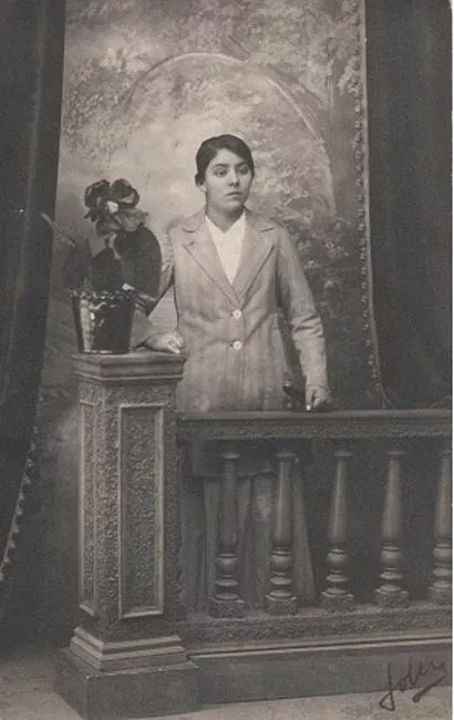 RETRATO DE DAMA NO IDENTIFICADA.