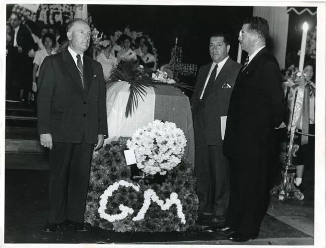 Féretro de Gabriela Mistral