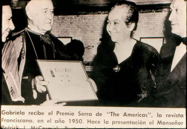 Gabriela Mistral recibe remio 