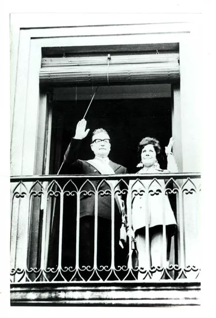 DON SALVADOR ALLENDE GOSSENS Y SRA.
