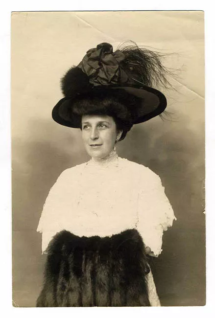 Isidora Celia Helena Corina Renard Gómez de Orrego